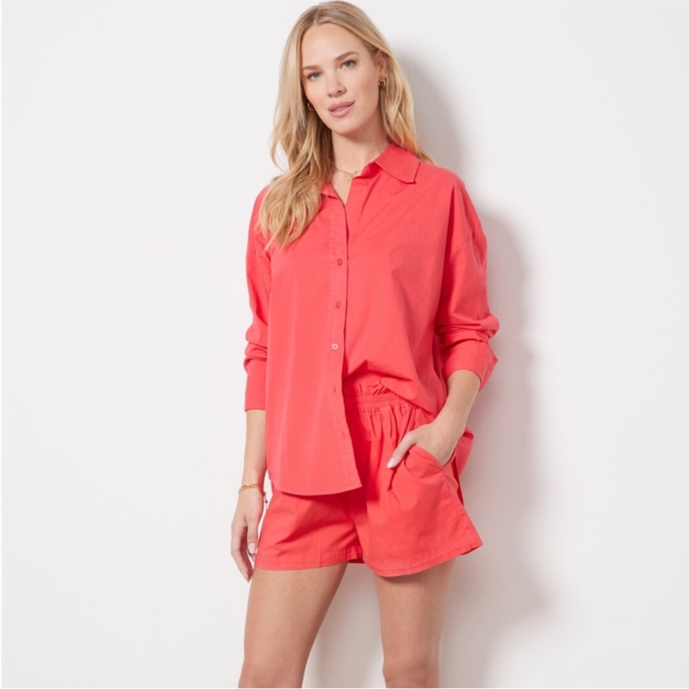 Monrow Poplin Button-Up Blouse and shorts